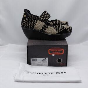 Bernie Mev Womens Lulia Wedge Comfort Shoes EU 39 Black Platform Woven Stretch